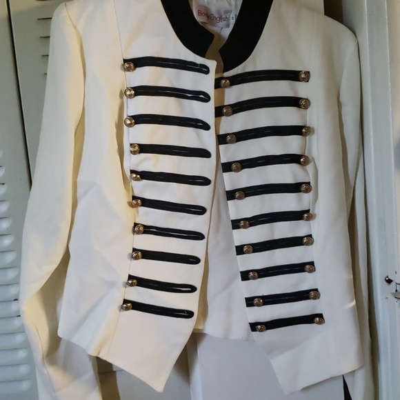 Blazer - Picture 1 of 7